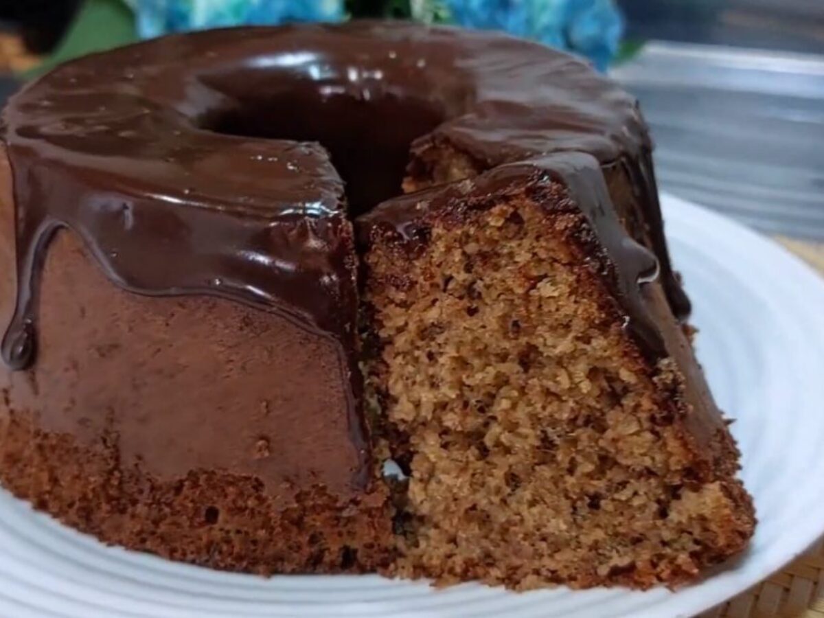 Bolo de limão com suco em pó fácil e rápido ninguém resiste a essa